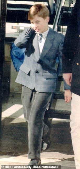 Hình ảnh của Hoàng tử George tại sự kiện ngày 8/12 được cho là ngày càng giống cha ruột, Hoàng tử William. Ảnh: Shutterstock/WireImage. Hình ảnh của Hoàng tử George tại sự kiện ngày 8/12 được cho là ngày càng giống cha ruột, Hoàng tử William. Ảnh: Shutterstock/WireImage.