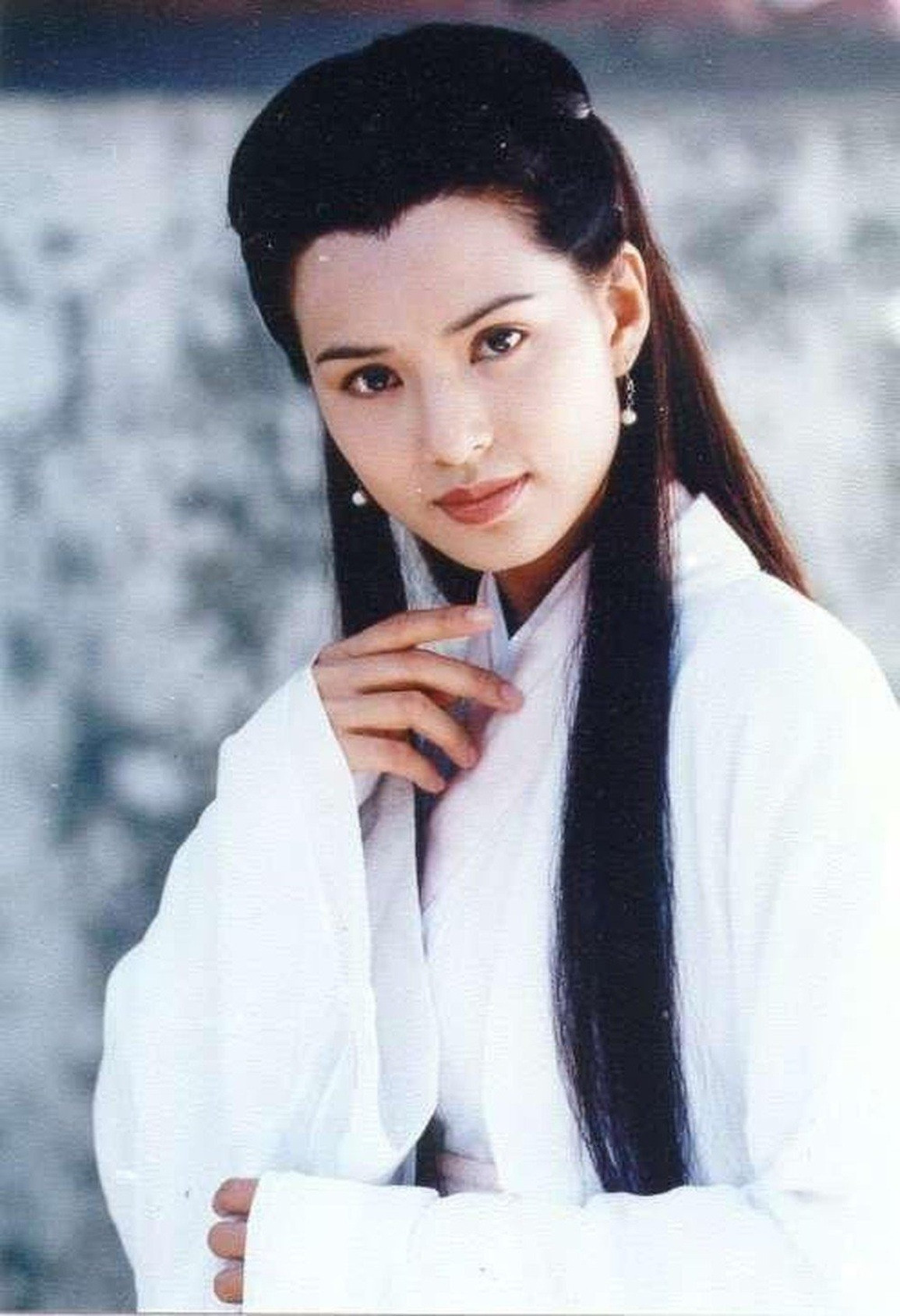 Châu Hải My và Lý Nhược Đồng đều nổi danh với vai diễn trong phim chuyển thể từ tiểu thuyết kiếm hiệp Kim Dung. Châu Hải My và Lý Nhược Đồng đều nổi danh với vai diễn trong phim chuyển thể từ tiểu thuyết kiếm hiệp Kim Dung.