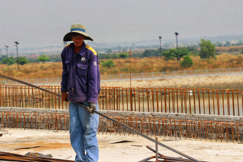 Mới đây, Sở GTVT đã có văn bản gửi UBND tỉnh Đồng Nai xem xét sớm đầu tư tuyến đường Hương lộ 2 đoạn từ cầu Vàm Cái Sứt đến cao tốc TP HCM - Long Thành - Dầu Giây bằng hình thức đầu tư công nhằm đảm bảo đồng bộ, thông suốt và tránh lãng phí khi cầu Vàm Cái Sứt đưa vào sử dụng.