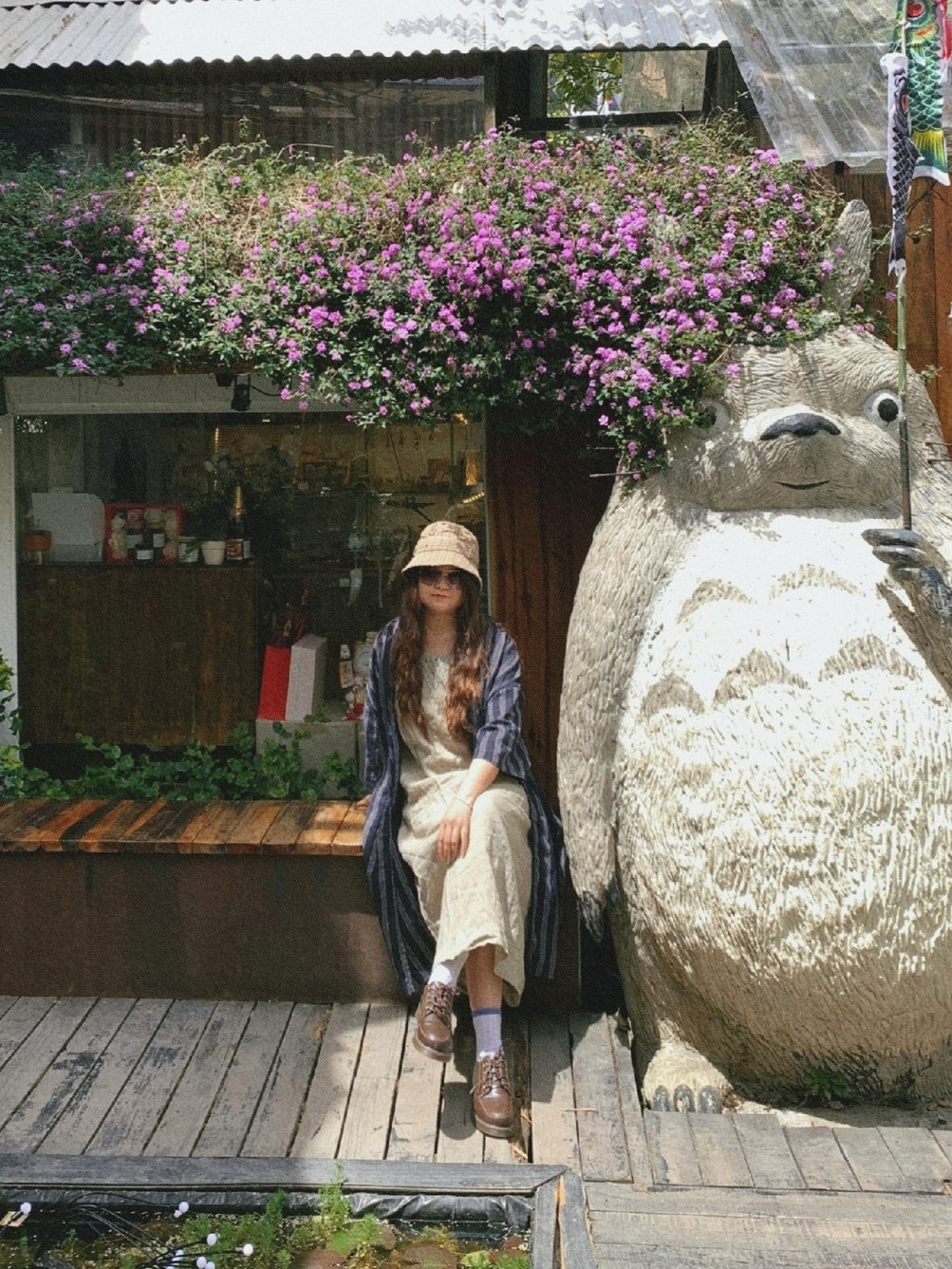 Bỏ phố ra đảo ảnh 4 Thương Hoài thấy cuộc sống bớt gánh nặng hơn khi rời phố ra đảo sống.