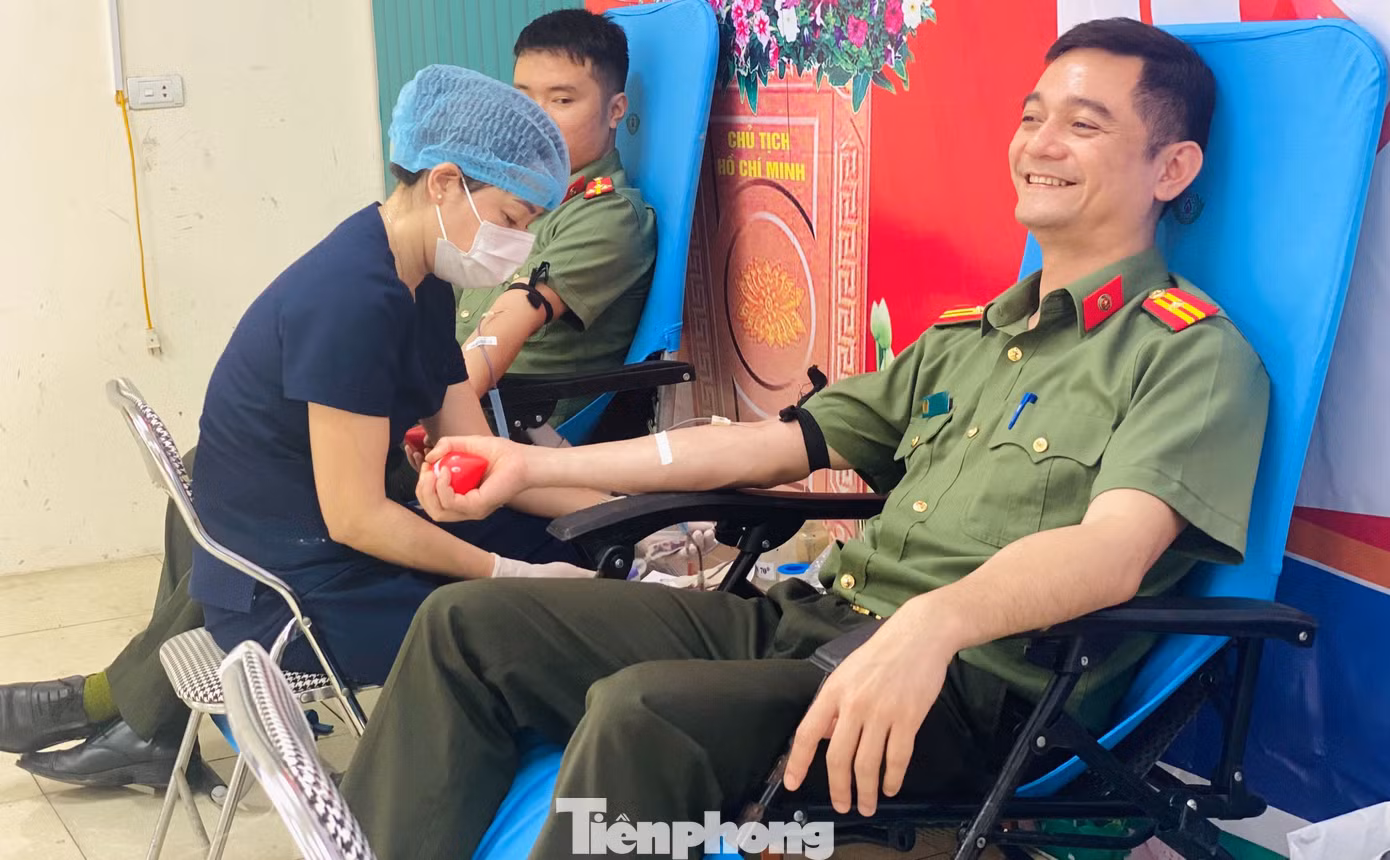 Hoạt động hiến máu tình nguyện được phòng An ninh chính trị nội bộ, Công an Nghệ An tổ chức thường xuyên.