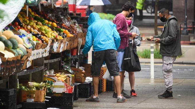 Nhiều bạn trẻ lựa chọn khởi nghiệp để tích lũy thêm kinh nghiệm. (Ảnh: The Conversation). Nhiều bạn trẻ lựa chọn khởi nghiệp để tích lũy thêm kinh nghiệm. (Ảnh: The Conversation).