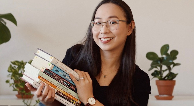 PGS.TS Nguyễn Phương Chi chia sẻ quan điểm về những clip "review" ngành học vô dụng. (Nguồn ảnh: The present Writer). PGS.TS Nguyễn Phương Chi chia sẻ quan điểm về những clip "review" ngành học vô dụng. (Nguồn ảnh: The present Writer).