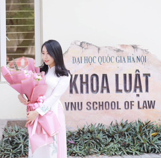 Nữ thạc sĩ xinh đẹp ở Hải Phòng thi 'Ai là triệu phú' bị tấn công trên mạng ảnh 2 Nữ thạc sĩ xinh đẹp ở Hải Phòng thi 'Ai là triệu phú' bị tấn công trên mạng ảnh 2