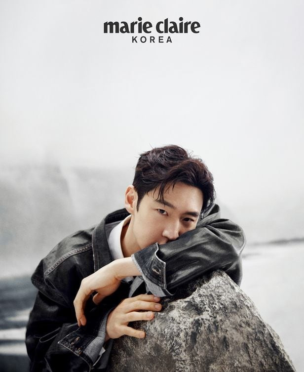 Về lý do tại sao quyết định tham gia phim bất chấp áp lực là phần tiền truyện của Chief Inspector, vượt xa khái niệm về một bộ phim truyền hình đơn giản và vẫn là một di sản, Lee Je Hoon chia sẻ: "Khi chọn tác phẩm, một trong những yếu tố quan trọng là những gì tôi muốn thấy với tư cách là người xem và xét trên khía cạnh đó, tôi tham gia bộ phim này phần lớn vì tò mò và muốn xem nó”. Về lý do tại sao quyết định tham gia phim bất chấp áp lực là phần tiền truyện của Chief Inspector, vượt xa khái niệm về một bộ phim truyền hình đơn giản và vẫn là một di sản, Lee Je Hoon chia sẻ: "Khi chọn tác phẩm, một trong những yếu tố quan trọng là những gì tôi muốn thấy với tư cách là người xem và xét trên khía cạnh đó, tôi tham gia bộ phim này phần lớn vì tò mò và muốn xem nó”.