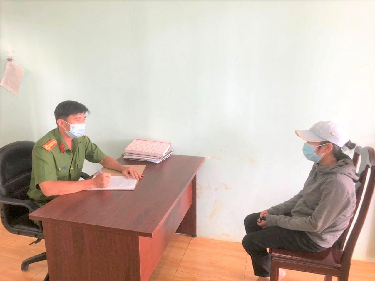 Đối tượng làm việc với công an