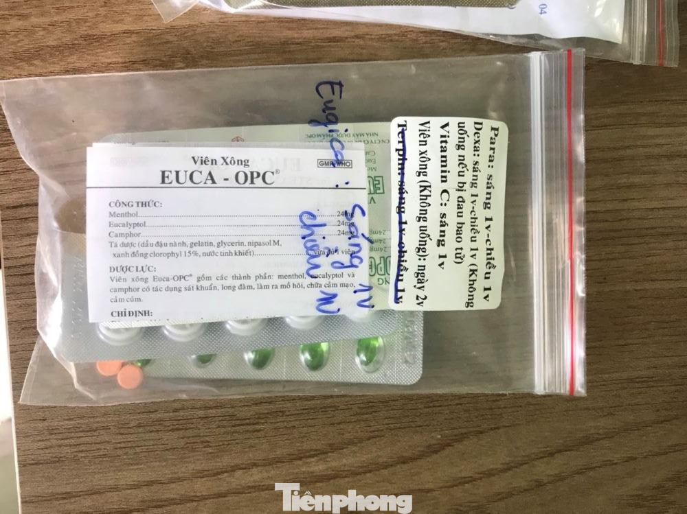 Tùy theo tình hình dịch COVID-19 trên địa bàn, mỗi xã/phường/thị trấn có thể thiết lập một hoặc nhiều Trạm y tế lưu động, đảm bảo mỗi cụm dân cư có khoảng 50-100 trường hợp nhiễm COVID-19 được cách ly tại nhà thì có một Trạm y tế lưu động. Tùy theo tình hình dịch COVID-19 trên địa bàn, mỗi xã/phường/thị trấn có thể thiết lập một hoặc nhiều Trạm y tế lưu động, đảm bảo mỗi cụm dân cư có khoảng 50-100 trường hợp nhiễm COVID-19 được cách ly tại nhà thì có một Trạm y tế lưu động.