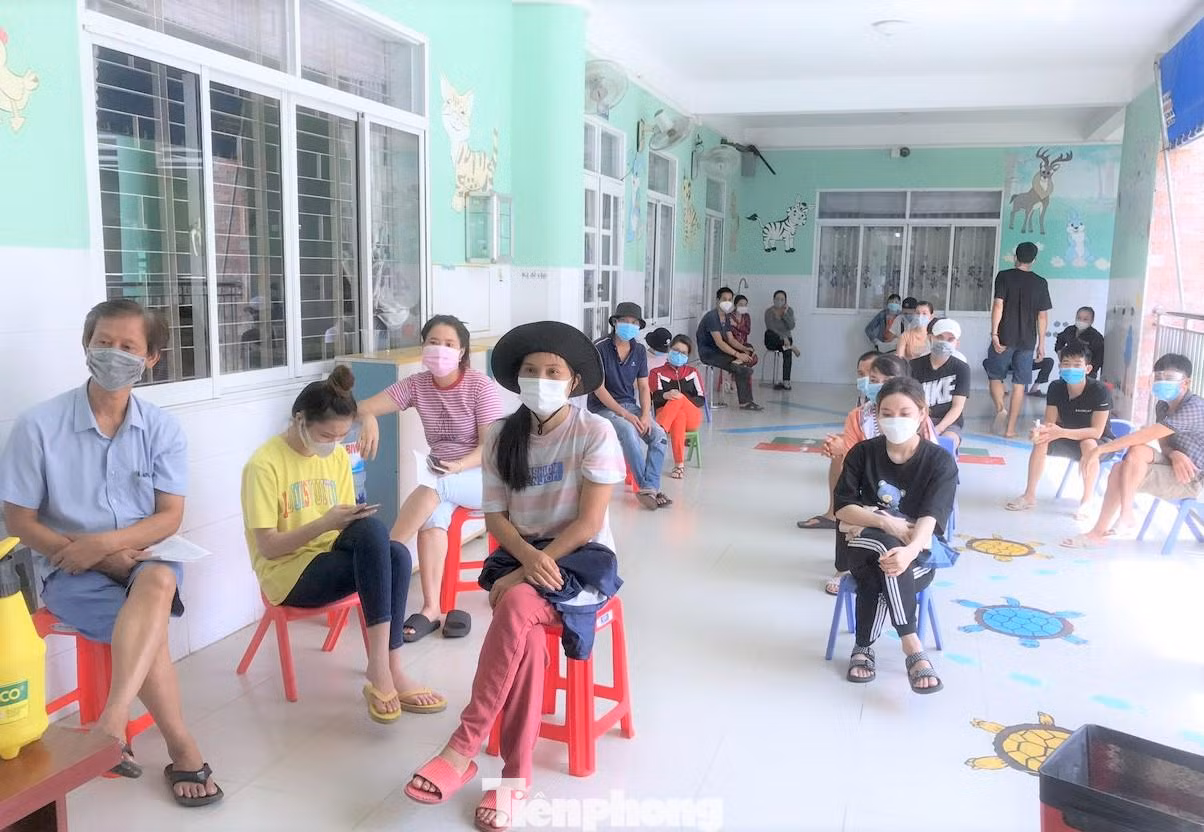 Vắc xin Vero Cell của Sinopharm được Viện Kiểm định Quốc gia vắc xin và sinh phẩm y tế (Bộ Y tế) kiểm định theo đúng quy trình nghiêm ngặt và được cấp giấy chứng nhận trước khi đưa ra sử dụng tiêm cho người dân.