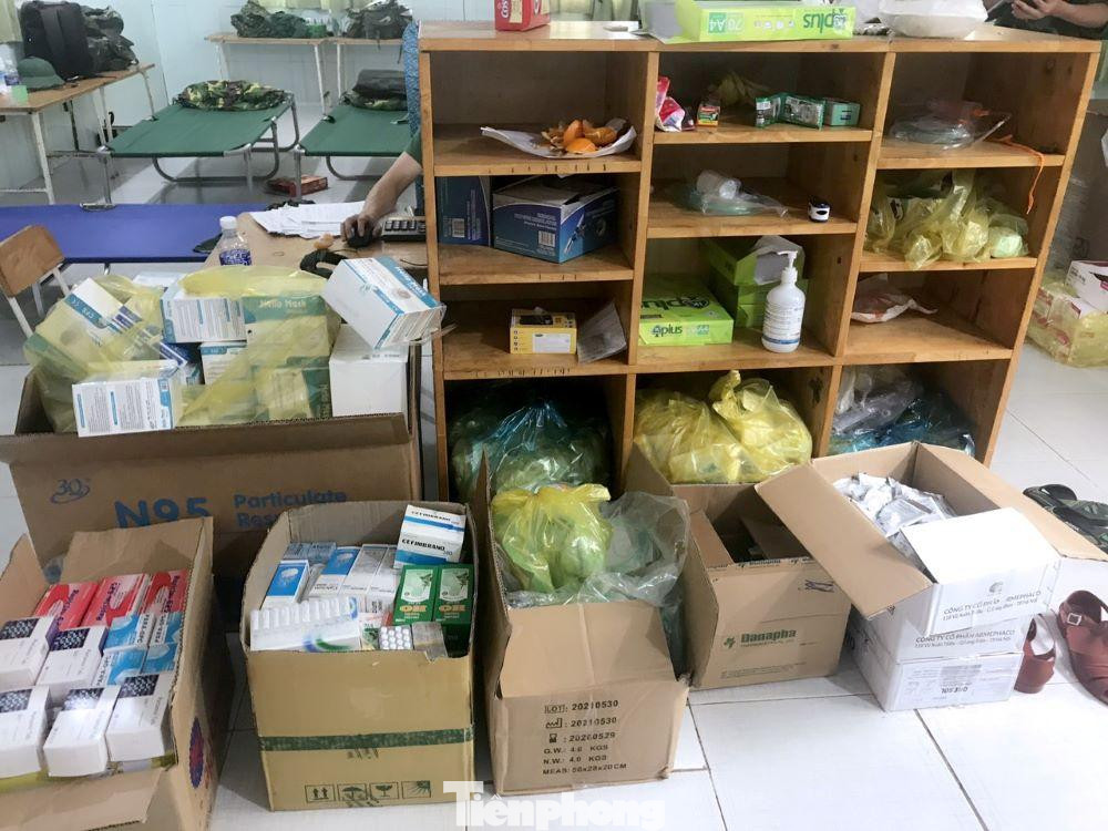 Thuốc điều trị được trang bị đầy đủ