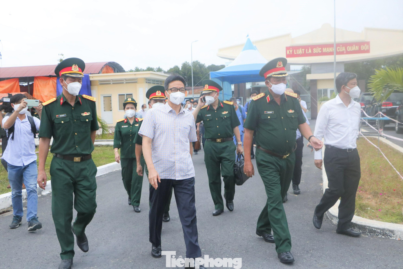 Phó Thủ tướng Vũ Đức Đam và đoàn công tác đến làm việc tại Bình Dương