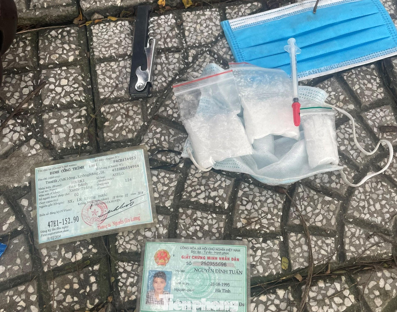 Tang vật tại hiện trường