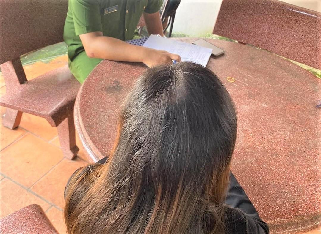 Phương Anh làm việc với công an