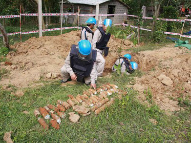 Số bom mìn được phát hiện vẫn còn nguyên ngòi nổ. Số bom mìn được phát hiện vẫn còn nguyên ngòi nổ