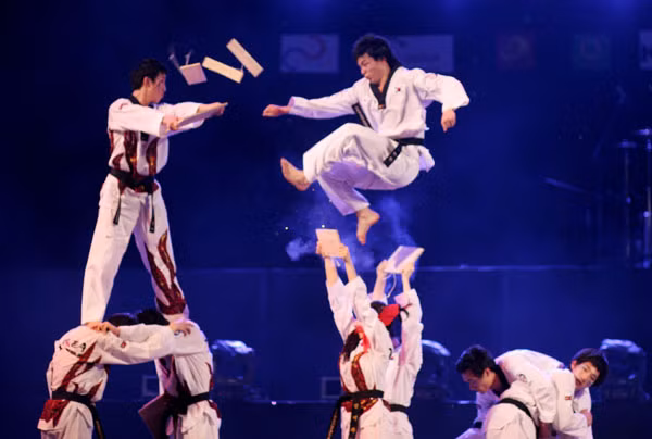 Nhiều pha bật cao đá