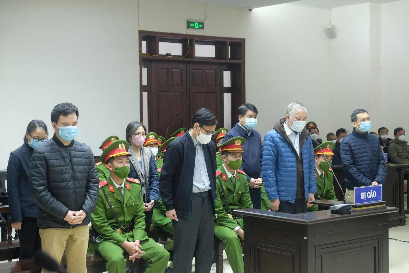 Nhóm bị cáo tại phiên tòa. Nhóm bị cáo tại phiên tòa.