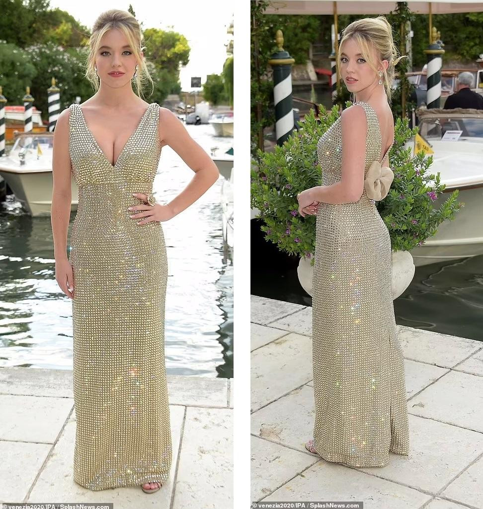 Nữ diễn viên 24 tuổi Sydney Sweeney diện đầm ánh kim lấp lánh &quot;o ép&quot; vòng một căng đầy.