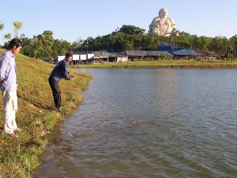 Hồ Thủy Liêm trên đỉnh núi Cấm. Ảnh: Lê Phương Chăm