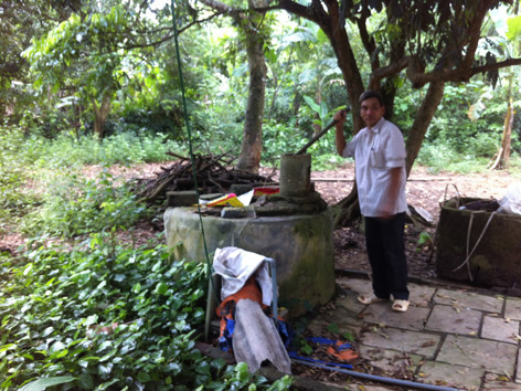 Hầu hết người dân thôn Cao Khánh dùng nước giếng khơi. Ảnh: Hoàng Lam