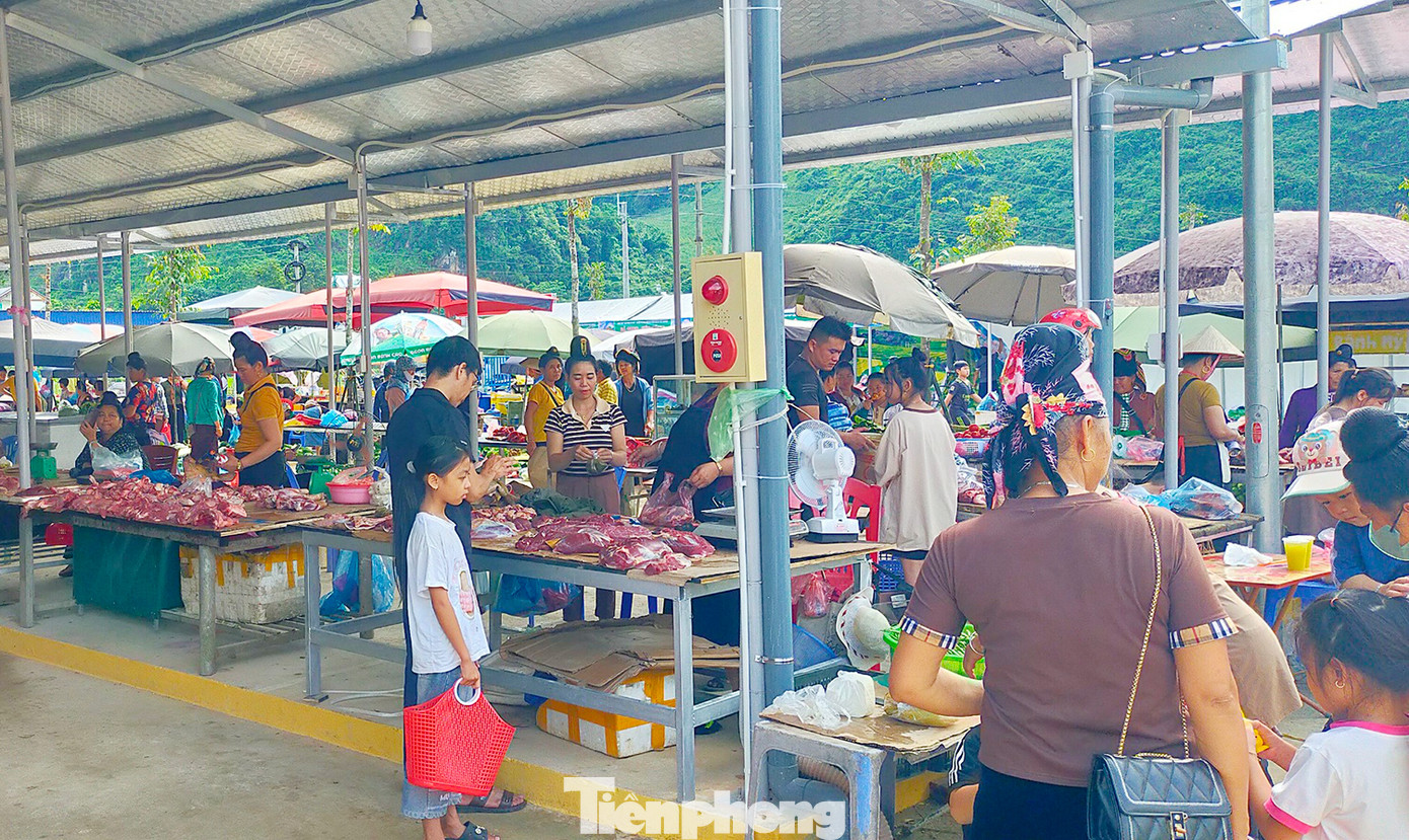 Đây cũng là một trong những hoạt động tiến tới ngày khánh thành và đưa Chợ trung tâm Búng Lao, huyện Mường Ảng vào hoạt động vào ngày 13/7.