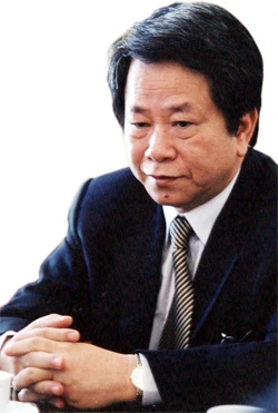 Nhà nghiên cứu Nguyễn Trần Bạt