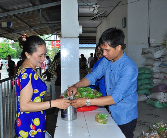 Bữa cơm nhân ái lan tỏa đến Miền Tây ảnh 6