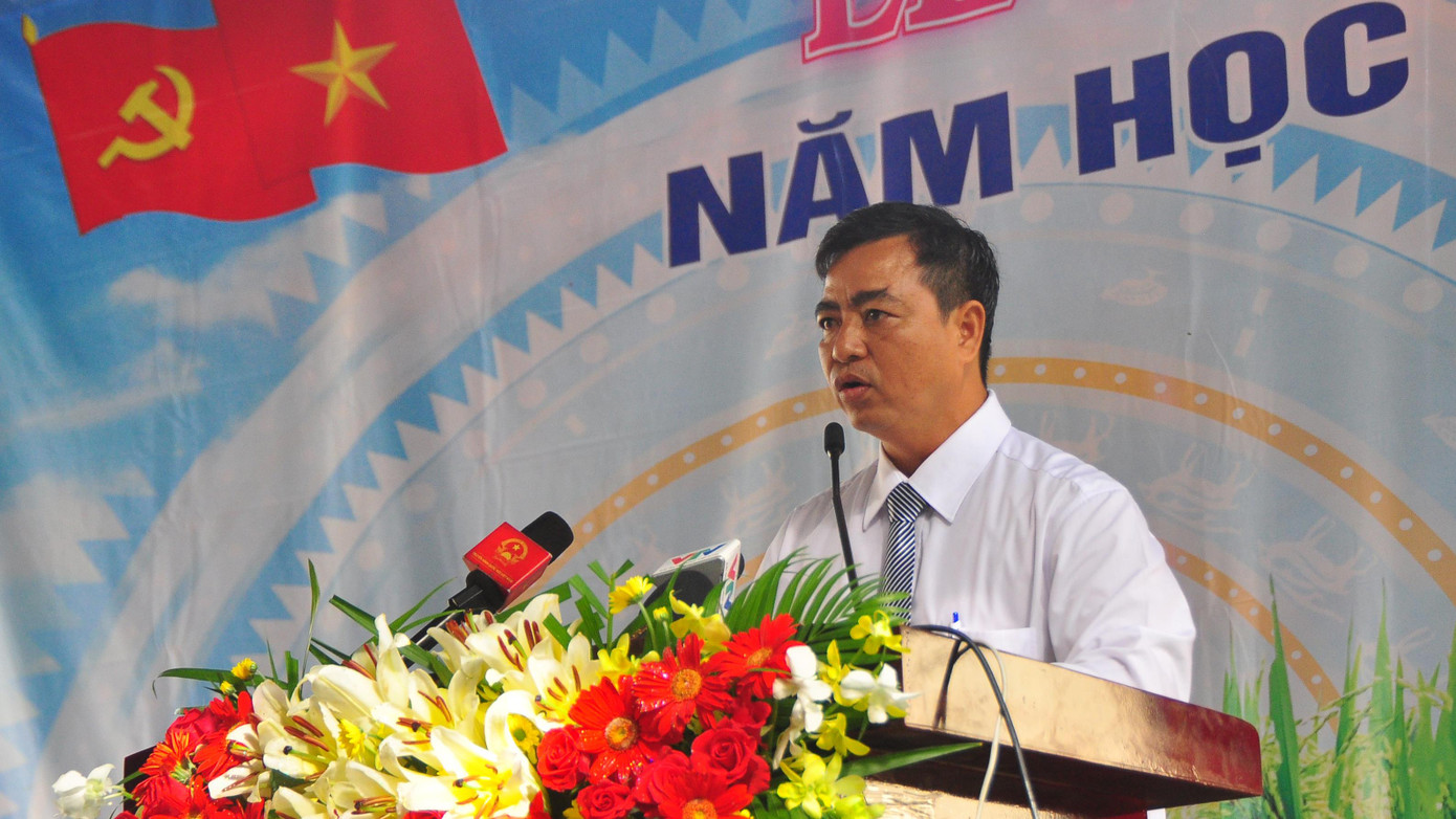 Chủ tịch Quốc hội đánh trống khai giảng năm học mới ở Đồng Tháp ảnh 4