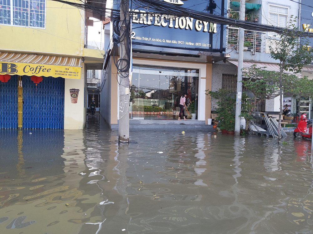 Triều cường dâng cao, Cần Thơ ngập nặng ảnh 7