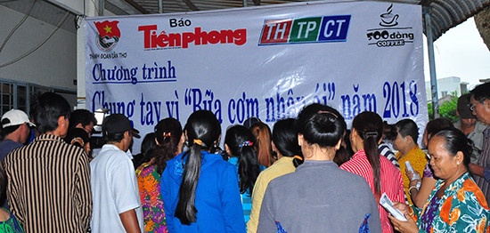 Bữa cơm nhân ái lan tỏa đến Miền Tây ảnh 3