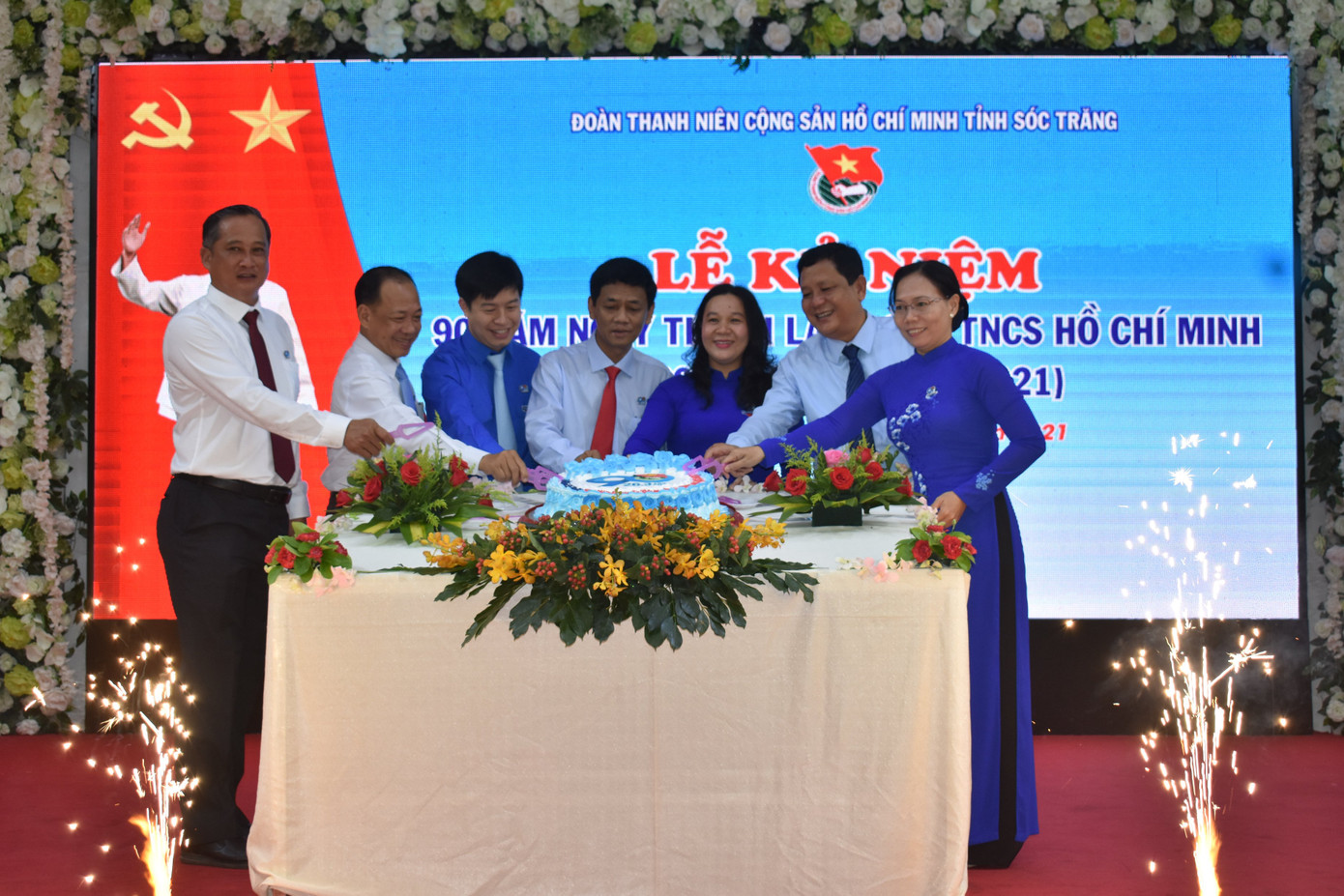 Tỉnh đoàn Nghệ An, Sóc Trăng, Hậu Giang kỷ niệm 90 năm ngày thành lập Đoàn ảnh 15