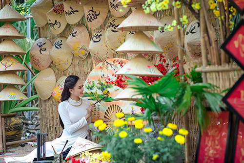 Giới trẻ 'mê mẩn' phố ông Đồ ở Cần Thơ ảnh 2