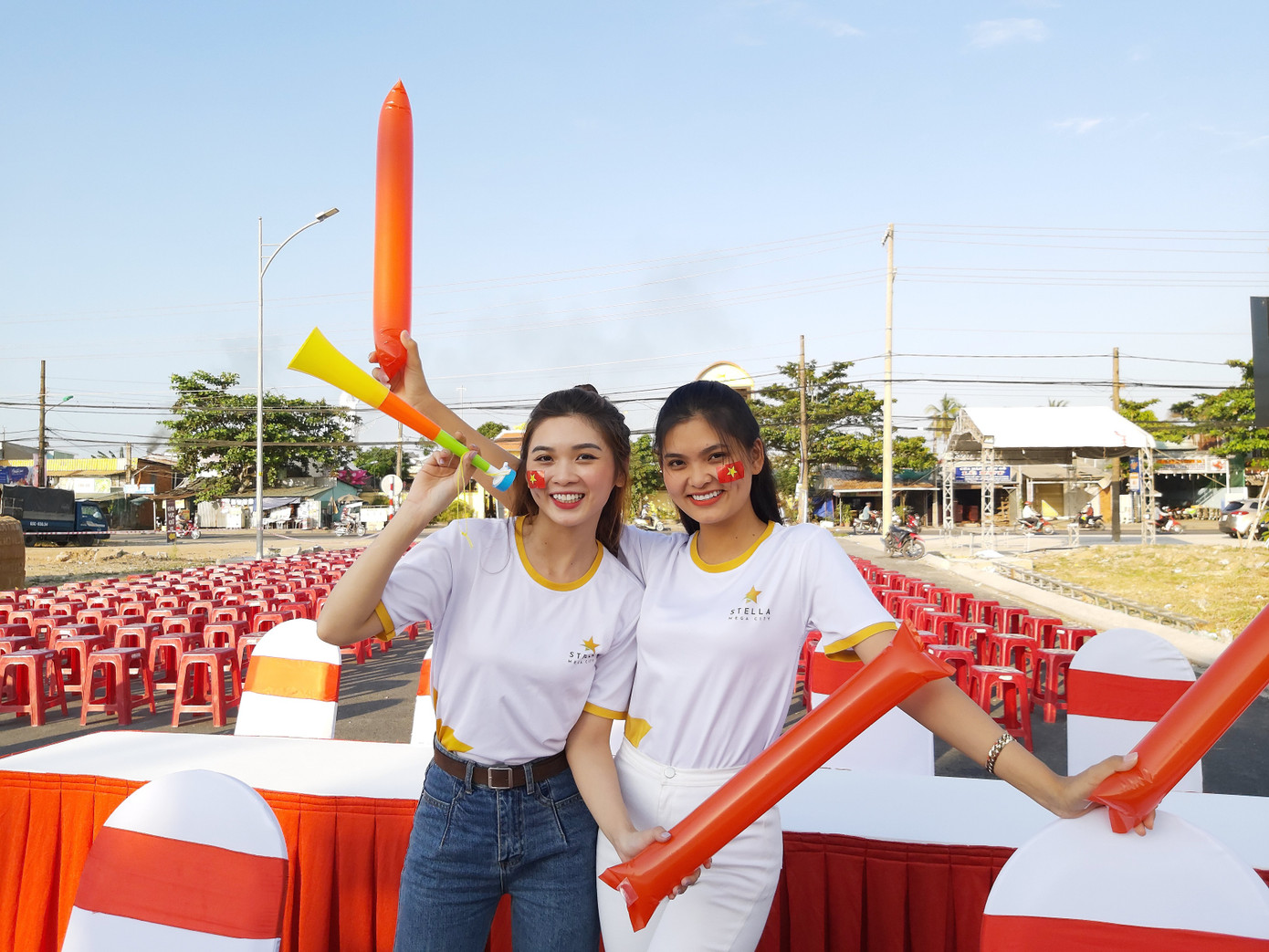 Triệu cổ động viên hò reo ăn mừng U22 Việt Nam vô địch SEA Games 30 ảnh 46 Triệu cổ động viên hò reo ăn mừng U22 Việt Nam vô địch SEA Games 30 ảnh 46