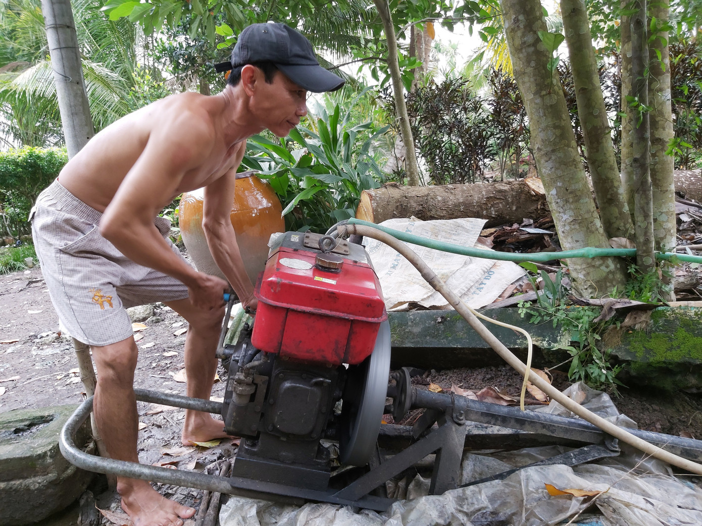 Người Cần Thơ vật lộn trong biển nước, học sinh tiếp tục được nghỉ học ảnh 15
