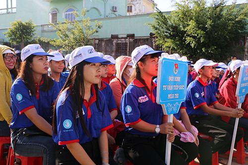 7.000 suất ăn miễn phí phục vụ sĩ tử thi Quốc gia ảnh 2