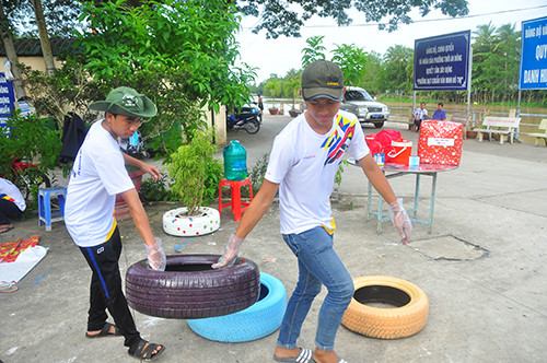 Bí thư Trung ương Đoàn thăm chiến sỹ tình nguyện ở Cần Thơ ảnh 2