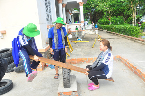 Sinh viên tình nguyện chia sẻ nhân ái với cộng đồng ảnh 4