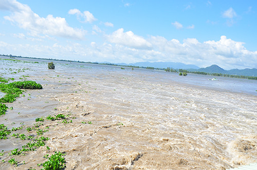 Chính thức xả đập Tha La và Trà Sư ở đầu nguồn lũ An Giang ảnh 4