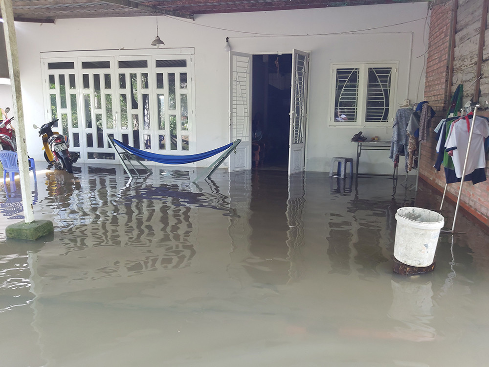 Người Cần Thơ vật lộn trong biển nước, học sinh tiếp tục được nghỉ học ảnh 7