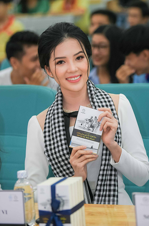 Hoa Khôi Huỳnh Thúy Vi: Học vấn và tri thức là hành trang quý giá nhất ảnh 5