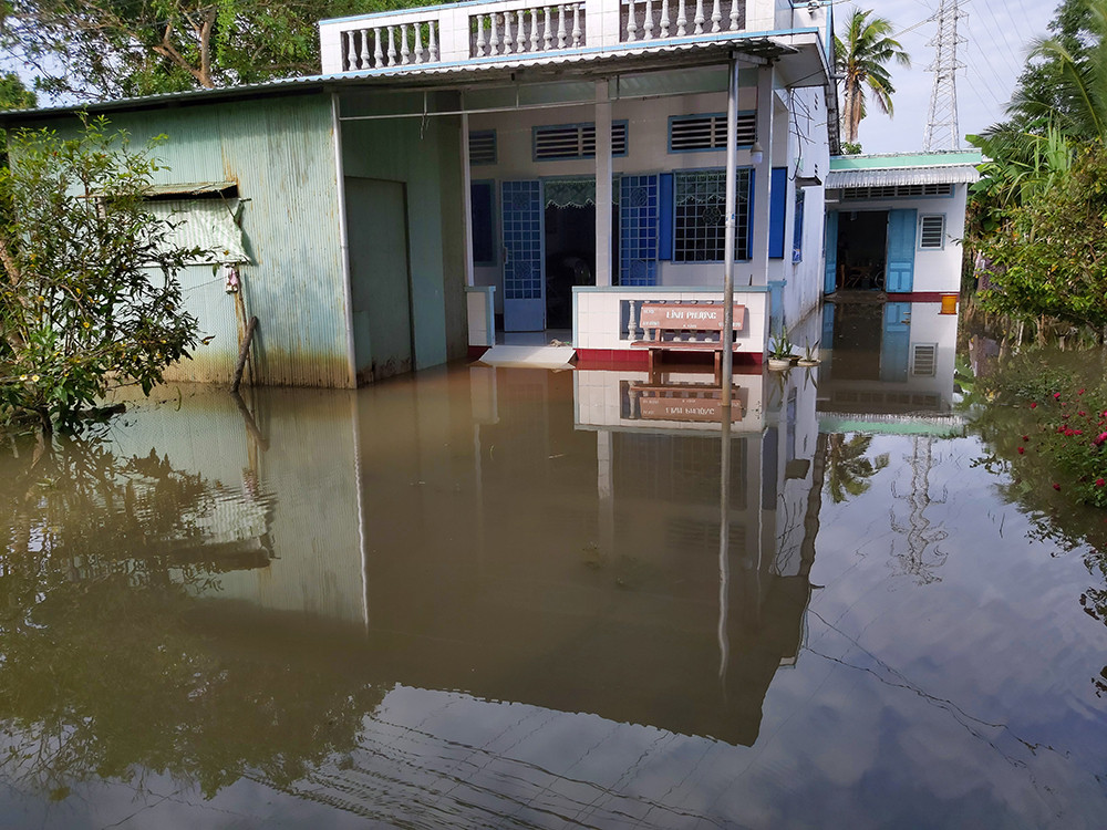 Người Cần Thơ vật lộn trong biển nước, học sinh tiếp tục được nghỉ học ảnh 13
