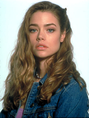 Denise Richards trong phim "The World Is Not Enough", năm 1999