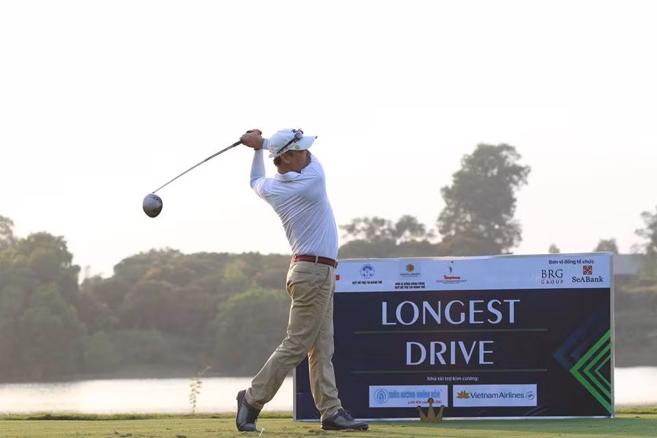 144 golfer và 6 giờ trải nghiệm thú vị trên sân Kings Course ảnh 8
