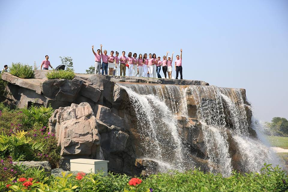 144 golfer và 6 giờ trải nghiệm thú vị trên sân Kings Course ảnh 27