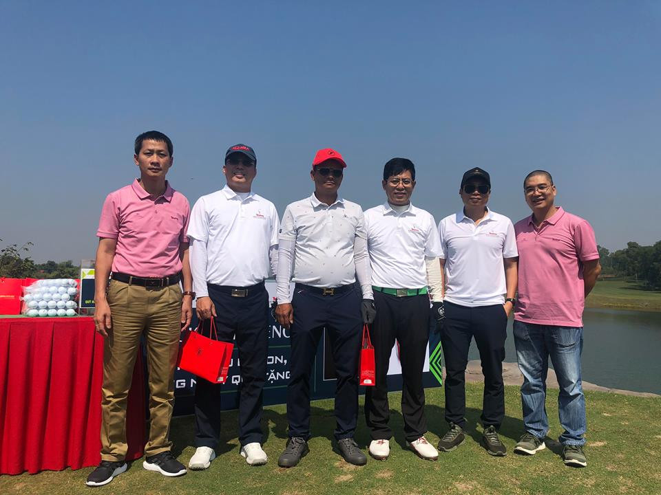 144 golfer và 6 giờ trải nghiệm thú vị trên sân Kings Course ảnh 33
