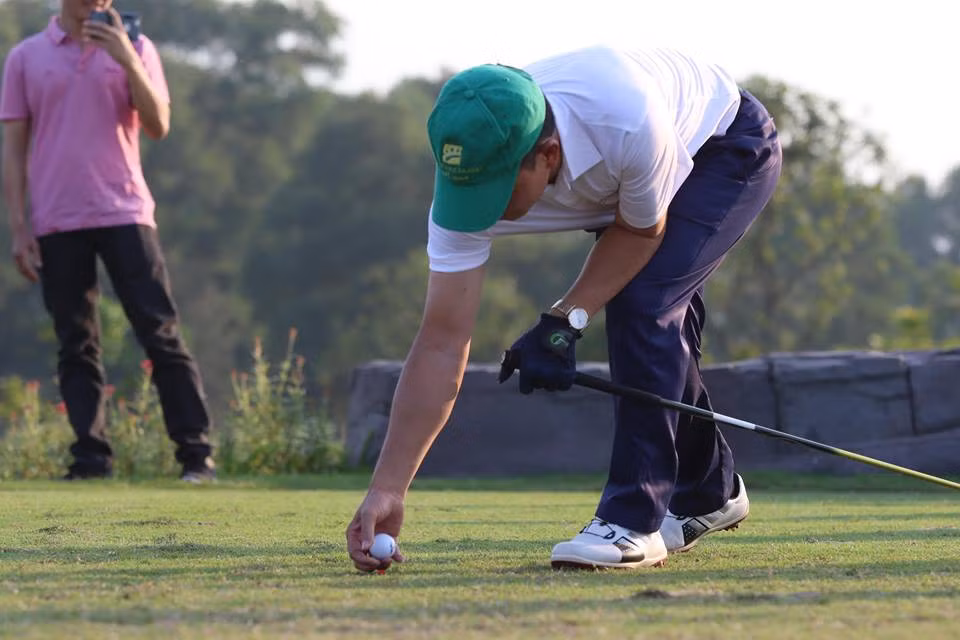 144 golfer và 6 giờ trải nghiệm thú vị trên sân Kings Course ảnh 6