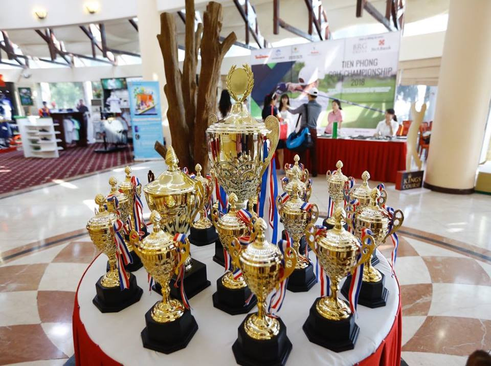 144 golfer và 6 giờ trải nghiệm thú vị trên sân Kings Course ảnh 55