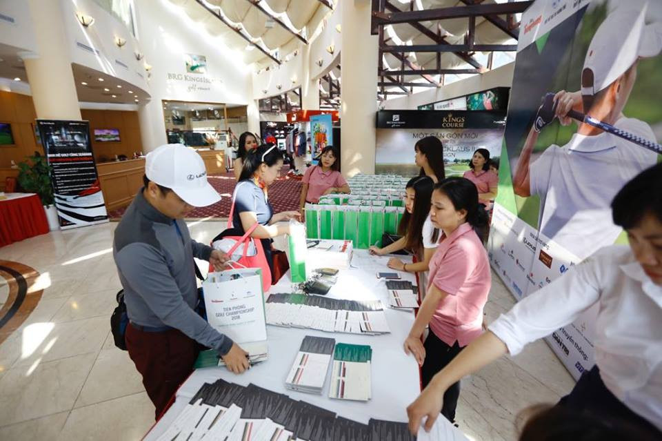 144 golfer và 6 giờ trải nghiệm thú vị trên sân Kings Course ảnh 52