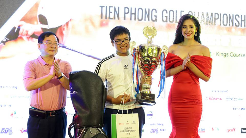 Dàn người đẹp đêm gala và trao giải Tiền Phong Golf Championship ảnh 8