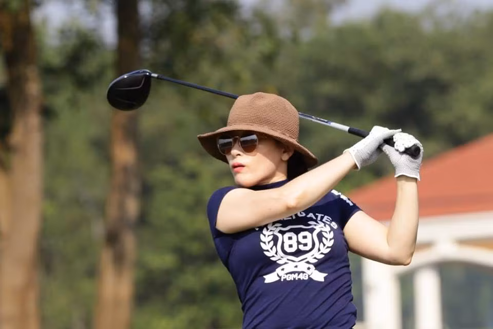 144 golfer và 6 giờ trải nghiệm thú vị trên sân Kings Course ảnh 15