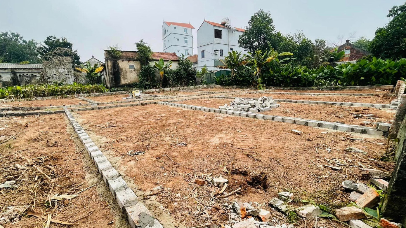 Giao dịch tăng nhưng giá đất nền 'ăn theo' Vành đai 4 vẫn đi ngang. Giao dịch tăng nhưng giá đất nền 'ăn theo' Vành đai 4 vẫn đi ngang.