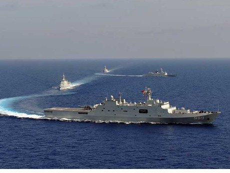 Tàu chiến Trung Quốc diễu võ giương oai hồi tháng 3/2013